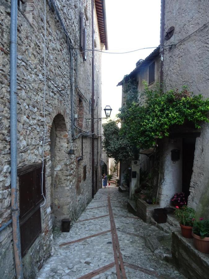 La Bottega Del Fabbro Affitto Breve Villa Contigliano Exteriör bild