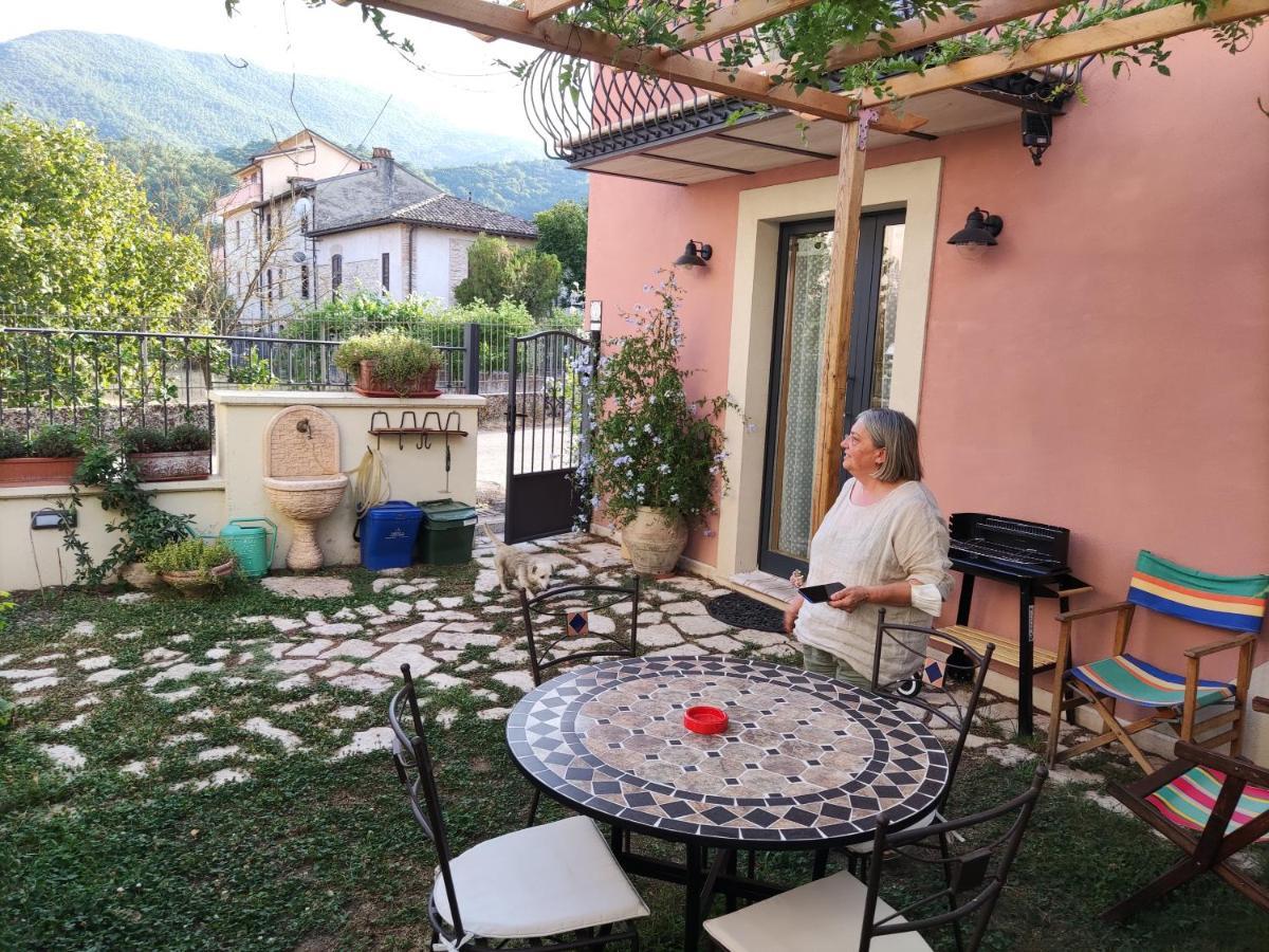 La Bottega Del Fabbro Affitto Breve Villa Contigliano Exteriör bild