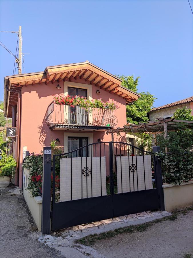 La Bottega Del Fabbro Affitto Breve Villa Contigliano Exteriör bild